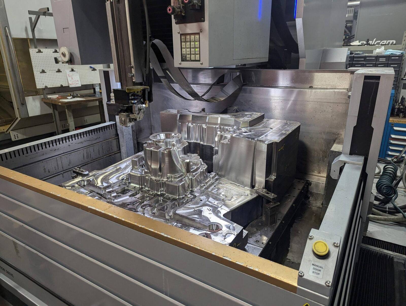 Sodick ALN800G wire EDM machine with large die