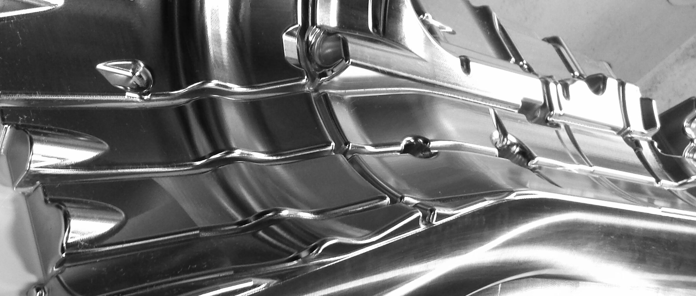 Precision machined cavity insert for aluminum die casting tooling